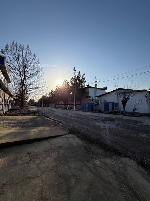 Зангиатинский район  Ор-р: Мелек 27 соток готовый завод с складом