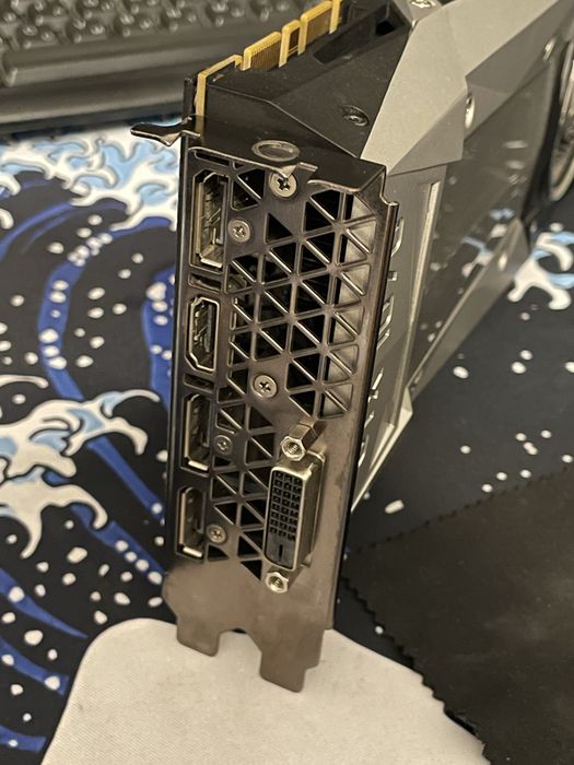 Видеокарта Nvidia GTX 1070 Founders edition!