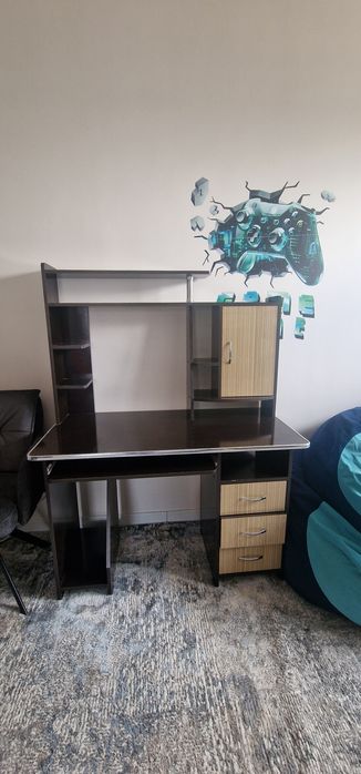 Стол письменный, игровой