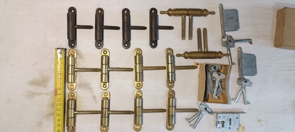 Петли оконные мебельные