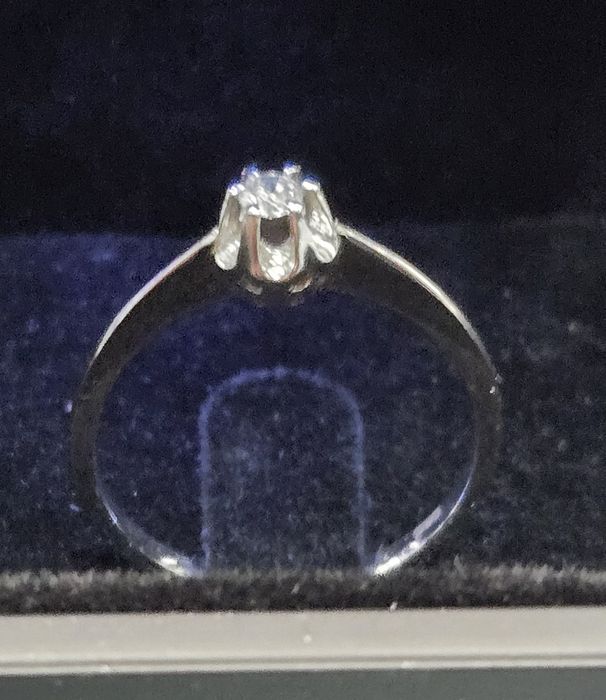 Годежен пръстен. Нов. Бяло злато 0.08ct/ 1.82гр 14к