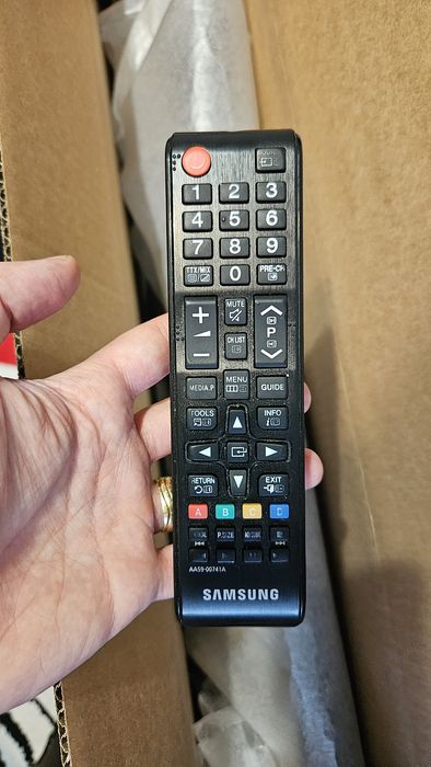Televizor Samsung TV, 68 cm, HD, cod LT28E310EW, nu este smart
