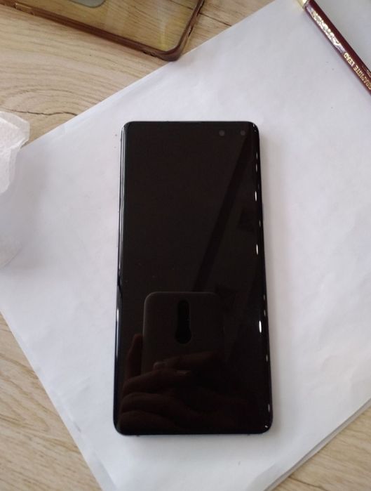 Samsung s10+ 5g holati yahshi 256