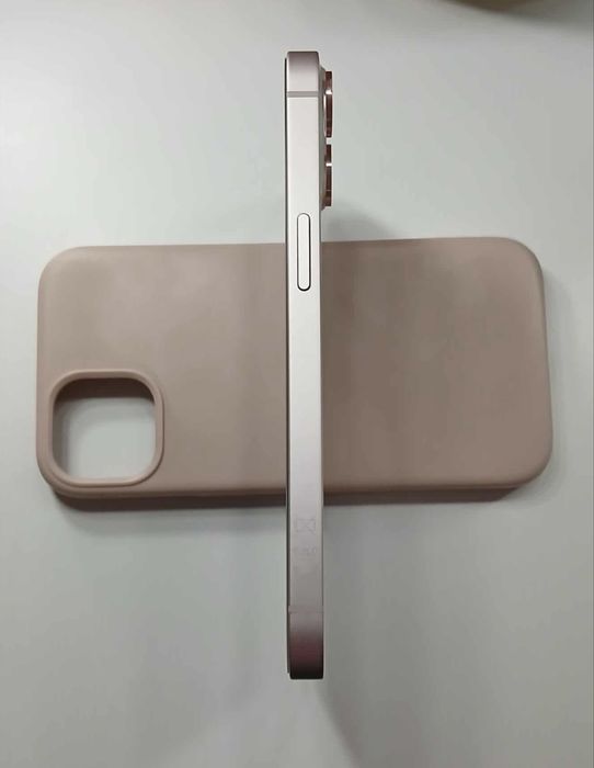 IPhone 13 PINK(розов)- като нов!