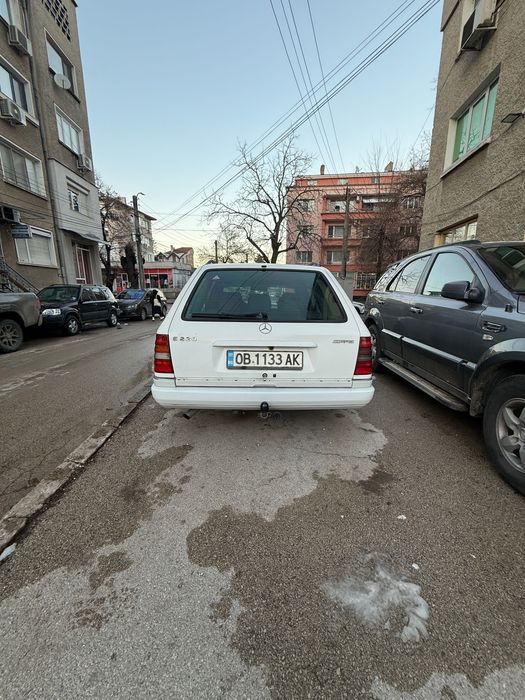 Мерцедес E-КЛАСА 124