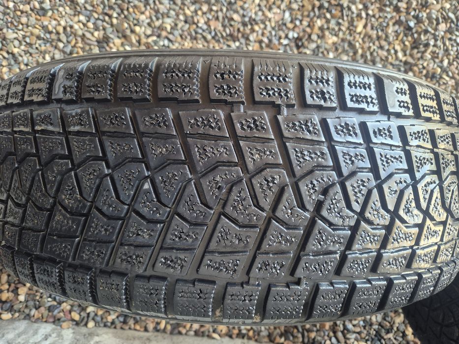 Шины зимние 265/65 R17