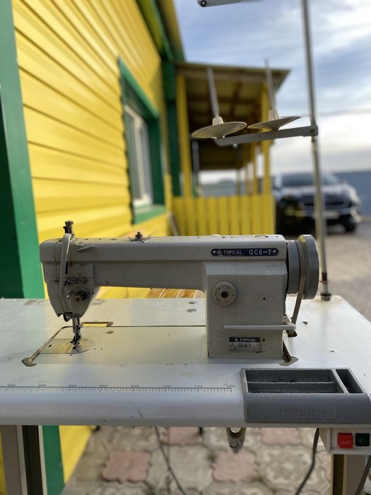 Швейная машинка