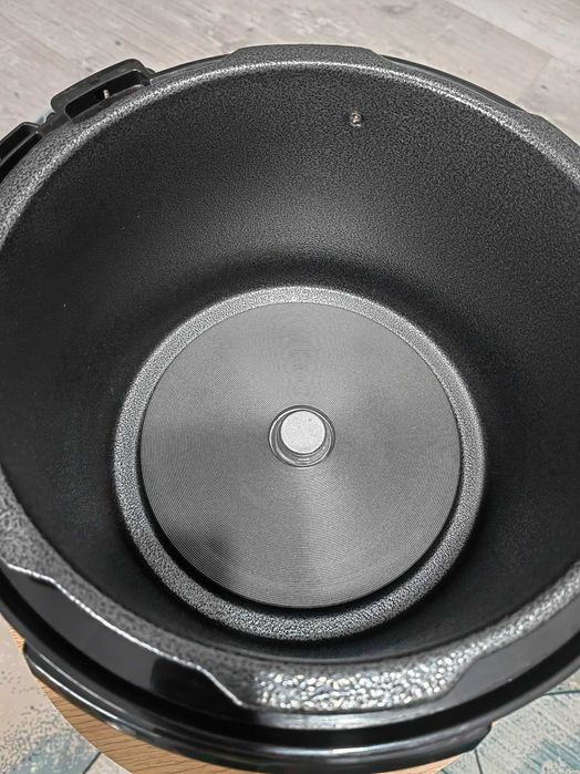 Multicooker Novio - gatire sub presiune
