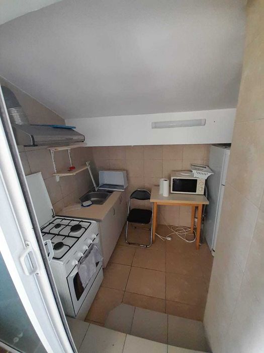 Ofer spre inchiriere garsoniera la partier vila zona UNIV AI Cuza
