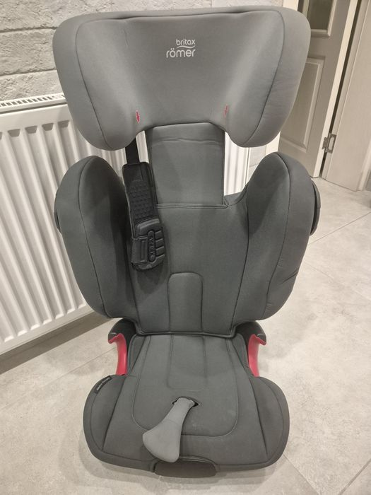 Britax Römer KIDFIX (XP-SICT) — столче за кола, група 2/3