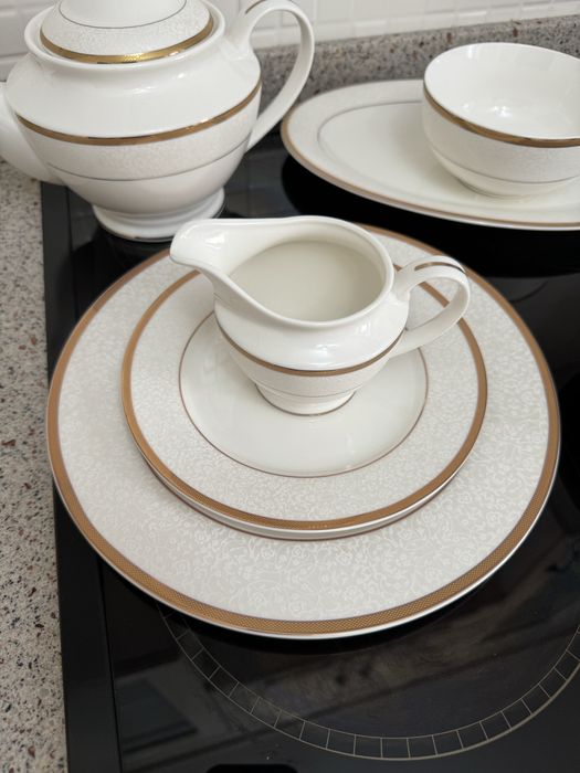 Продам сервиз 105 предметов