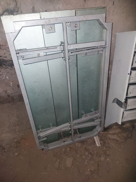 Стол стеклянный раздижной