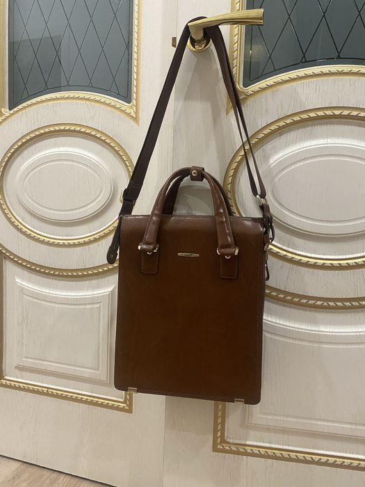Продам мужской кожанный портфель