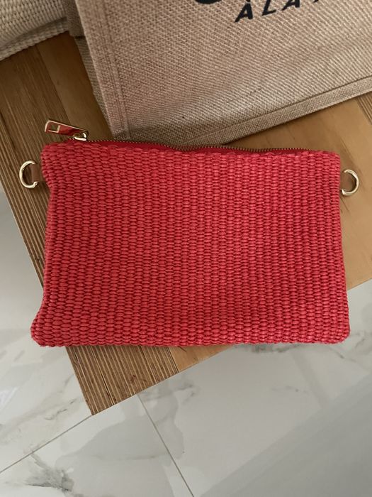 Плетени чанти Chanel, Lacoste