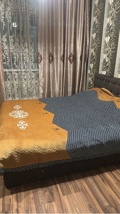 Продается шкаф и тумбочка и кровать