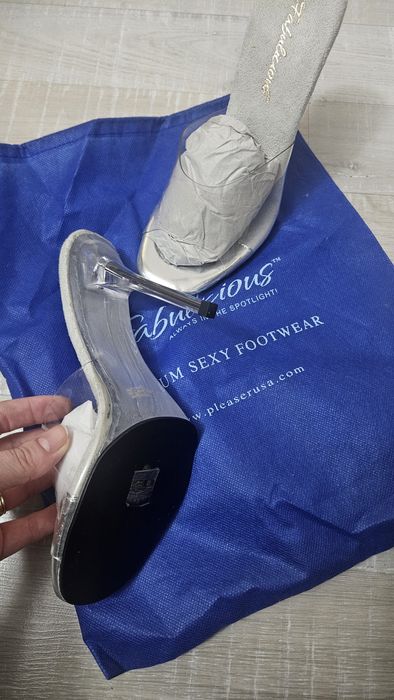 Pantofi competiție Bikini noi