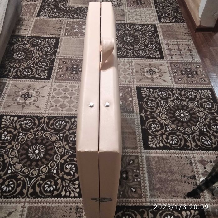 Продам кушетку для массажа