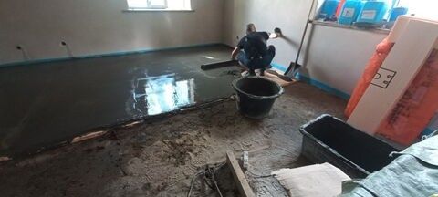 Выравнивание стен и полов.