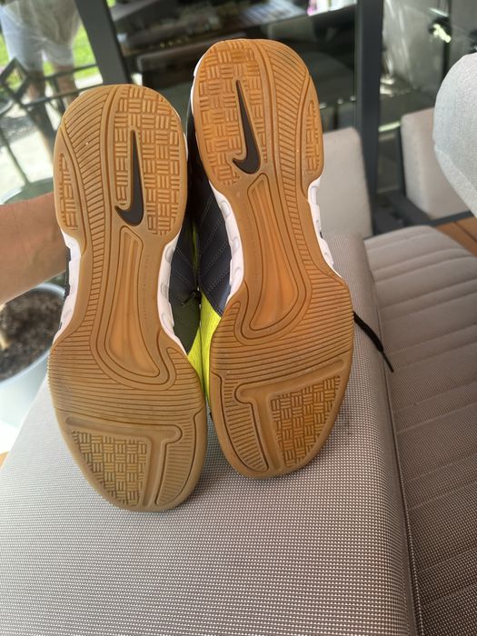 Nike T90 обувки футоблни спортни