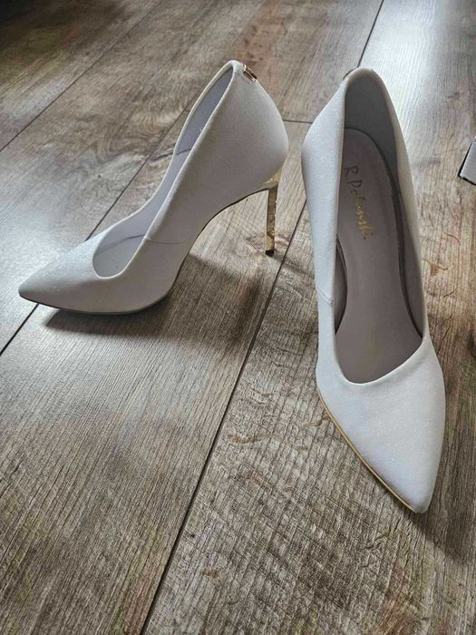 Елегантни обувки R. Polanski