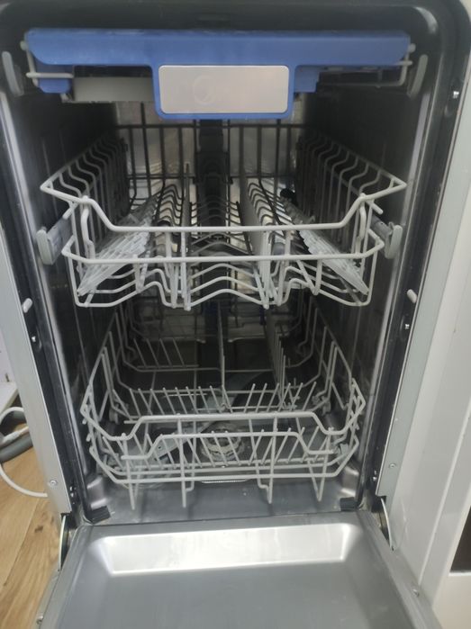 Срочно продам посудомоечную машину!