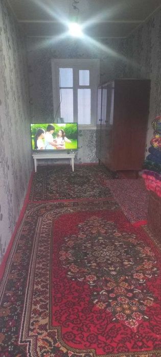 Уй сотилади. Пискент тумани Микрокредит банк ёнида.