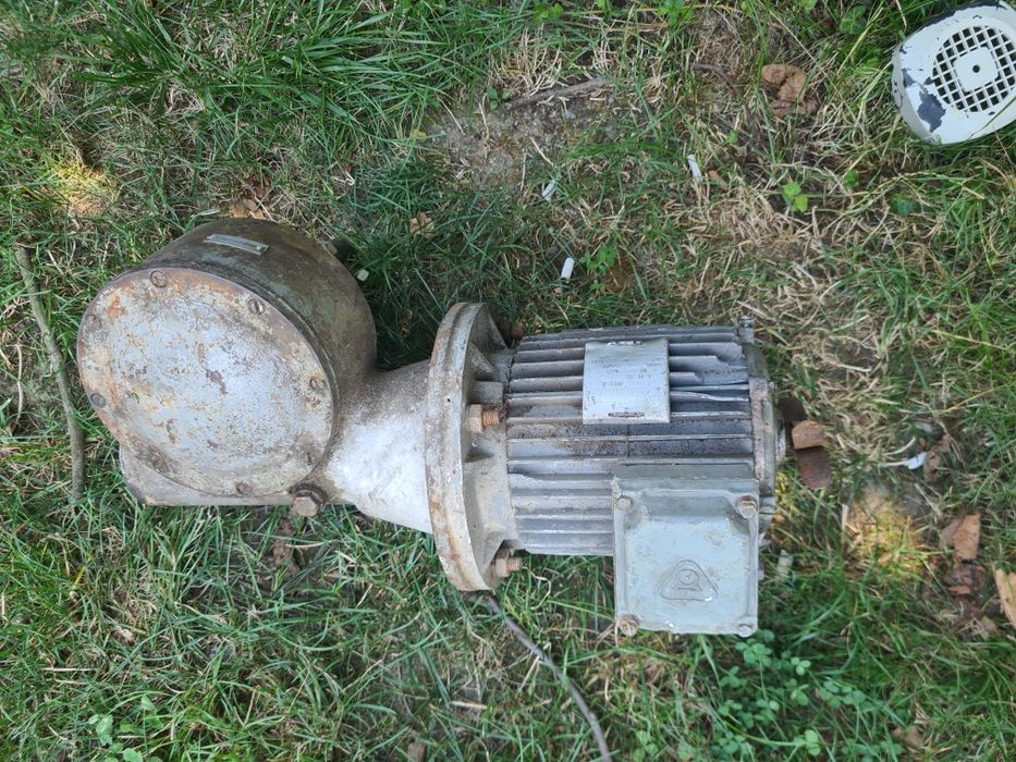 Reductor cu motor 24/1