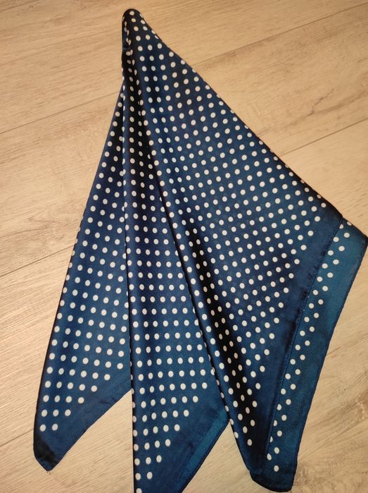 Eșarfă eleganta polka dot