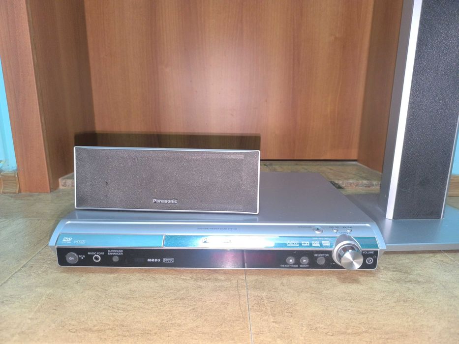 Panassonic Home Theatre SA-HT990
