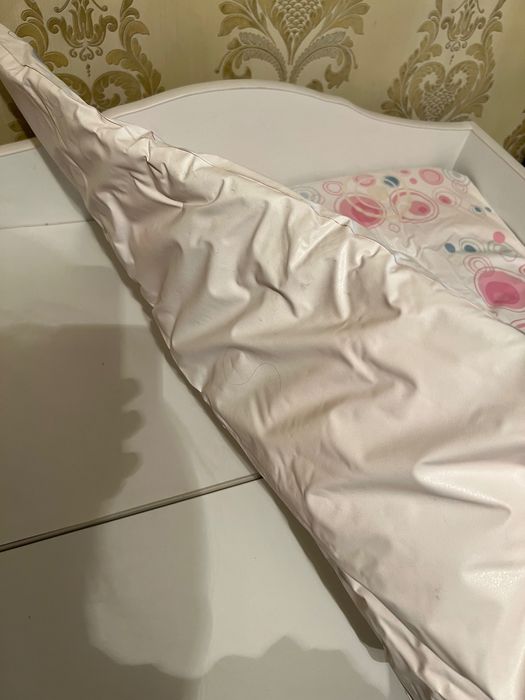 матрац для пеленального стола