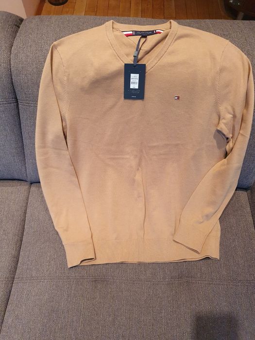 Vand pulovere barbat noi originale Tommy Hilfiger