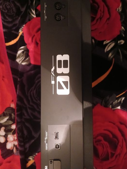 Синтезатор Roland FA08