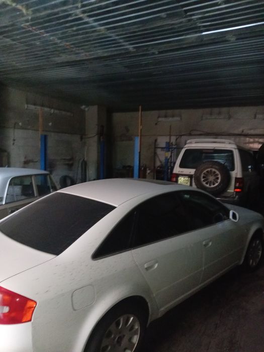 Продам бокс в городе