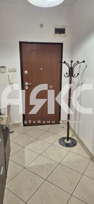 Тристаен обзаведен апартамент под наем в кв. Лозенец до МЕТРОСТАНЦИЯ