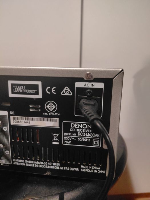 Set audio Debon cu amploficator si  boxe.