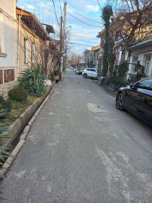 Новомосковская Кази махалла 5.8-соток 2та Фасади бор Участка Сотилади