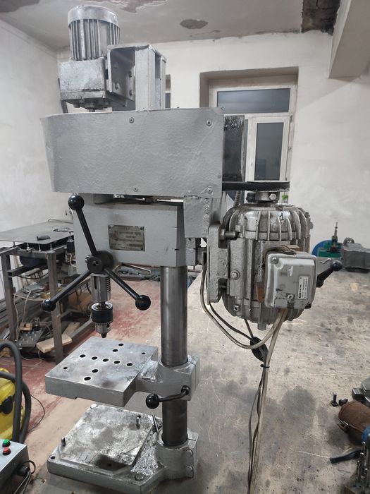 Сверлильный станок новый