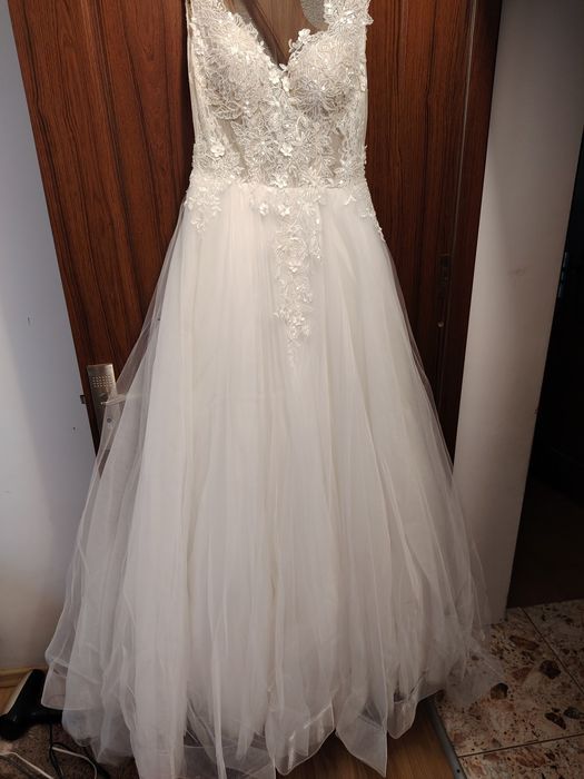 Vand rochie de mireasa