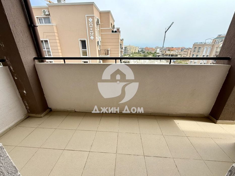 Двустаен апартамент в жилищна сграда БЕЗ ТАКСА, с. Равда