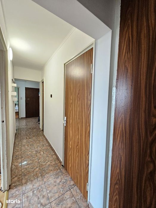 Aparatorii Patriei| Centrala termica proprie| 6 min metrou| Doua bai