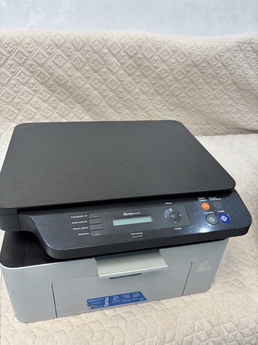 Принтер Samsung Xpress M2070