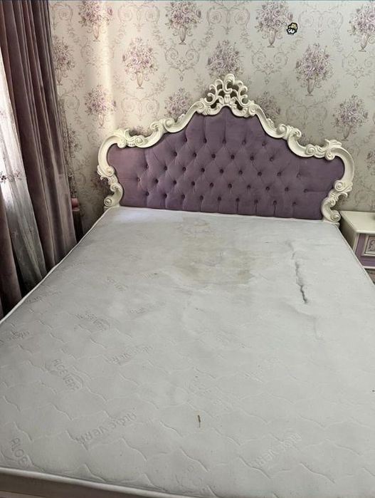 Двухспальной кровать