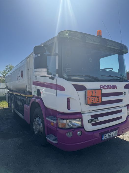 Cisterna scania cu remorca