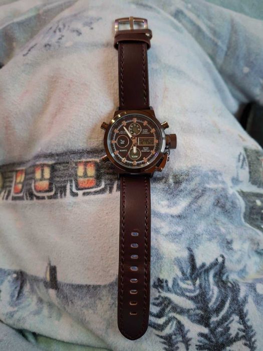 Часовници. Чисто нови.