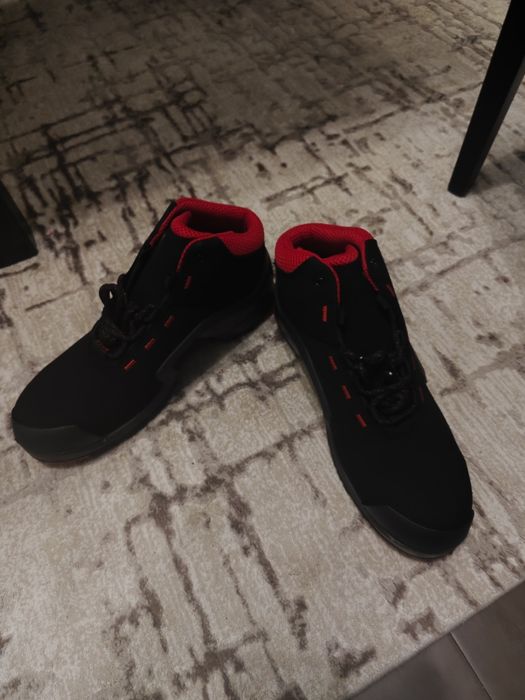 Зимни работни обувки uvex 44