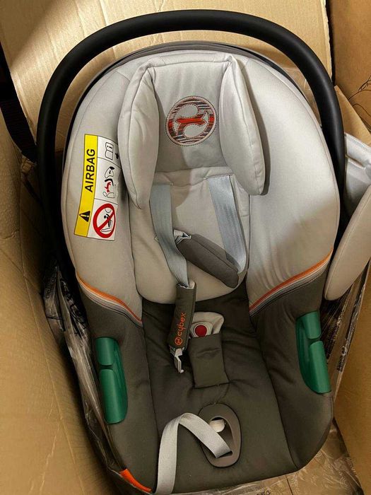 Продавам кош за новородено Cybex Cot S Lux – син цвят