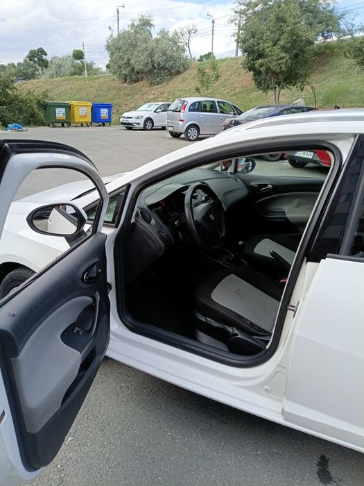 Seat ibiza  vand sau schimb