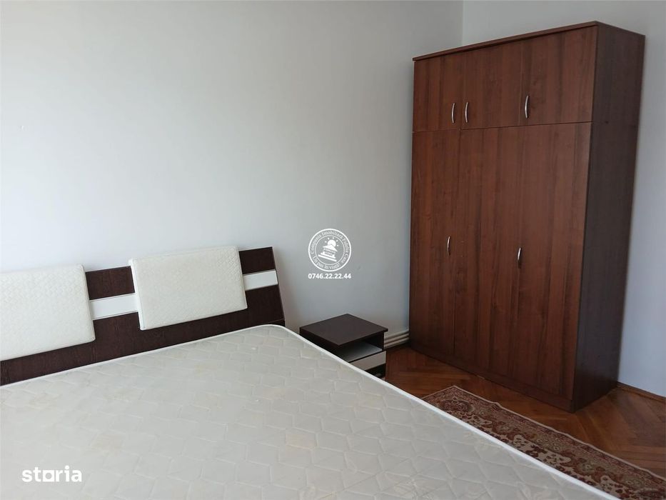 Apartament 2 camere, decomandat, etaj intermediar - Podu Ros — fotografia 3