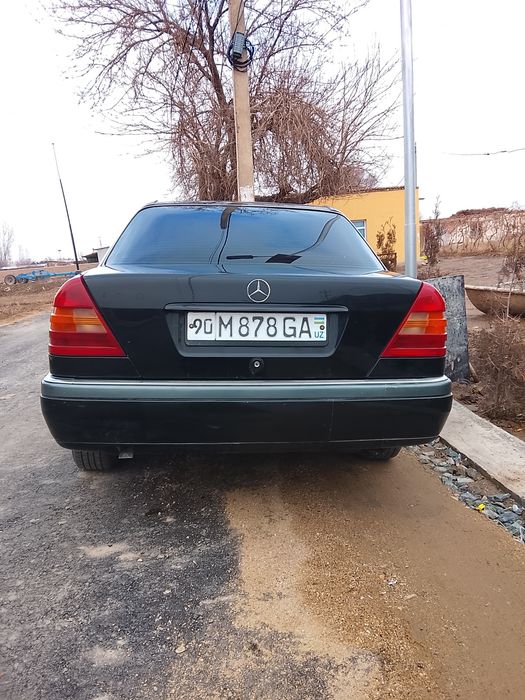 Мерседес 202 1.8 автомат