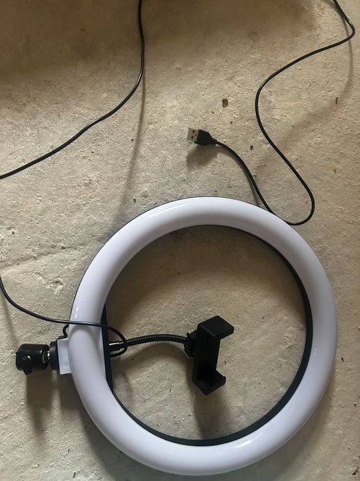 Lumina Ring Fill Light